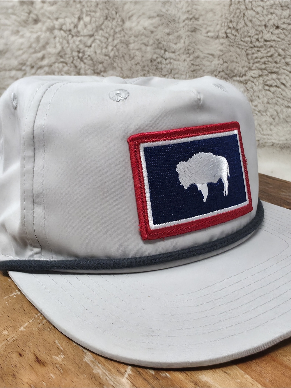 White Buffalo Patch Snapback Hat - Unbranded - Picture 2 of 5